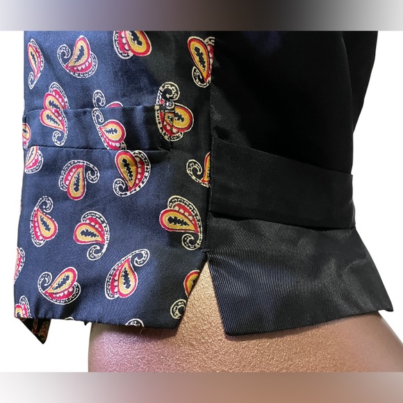 Welch Margetson Silk Waistcoat - Picture 6 of 15